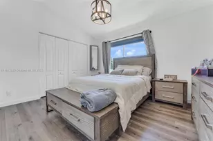 21245 NE 8th Pl, Miami, FL 33179 - Photo 20