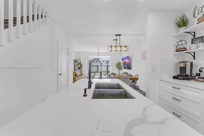 21245 NE 8th Pl #5, Miami, FL 33179 - Photo 16
