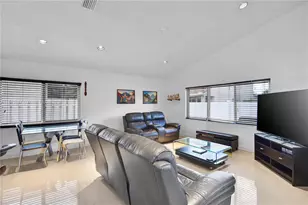 211 Cameron Ct, Weston, FL 33326 - Photo 12