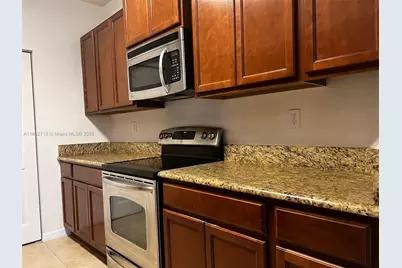 608 NE 33rd Ter #608, Homestead, FL 33033 - Photo 2