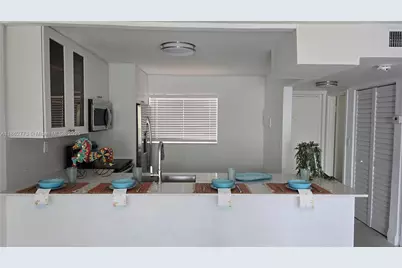 7900 Tatum Waterway Dr #106, Miami Beach, FL 33141 - Photo 6