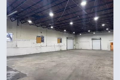 6851 NW 37th Ct, Hialeah, FL 33147 - Photo 8