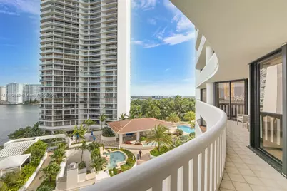3000 E Island Blvd #801, Aventura, FL 33160 - Photo 28