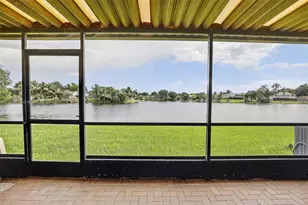 340 SW 97th Ave, Pembroke Pines, FL 33025 - Photo 2