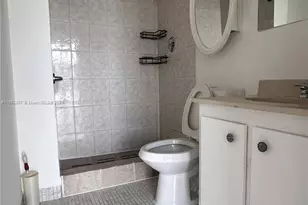 17021 N Bay Rd, Sunny Isles Beach, FL 33160 - Photo 12