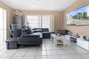 4174 Inverrary Dr, Lauderhill, FL 33319 - Photo 8