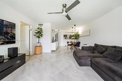 10401 W Broward Blvd #209, Plantation, FL 33324 - Photo 1