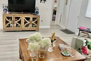 364 NE 25th Pl, Homestead, FL 33033 - Photo 12