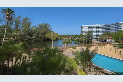 1300 NE Miami Gardens Dr #219E, Miami, FL 33179 - Photo 1