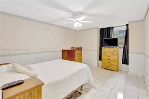 10525 SW 112th Ave, Miami, FL 33176 - Photo 8