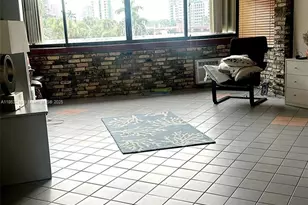 6484 Indian Creek Dr, Miami Beach, FL 33141 - Photo 4