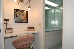 605 Oaks Dr, Pompano Beach, FL 33069 - Photo 14