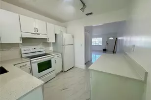 1831 SW 24th St, Fort Lauderdale, FL 33315 - Photo 10