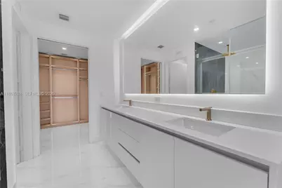 700 NE 24th Street #1407, Miami, FL 33137 - Photo 8