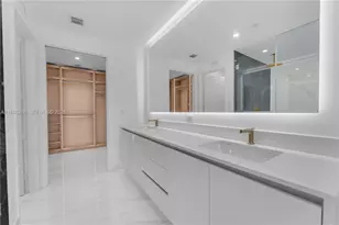 700 NE 24th St, Miami, FL 33137 - Photo 8