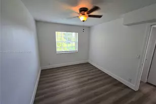 8886 SW 3rd St, Pembroke Pines, FL 33025 - Photo 20