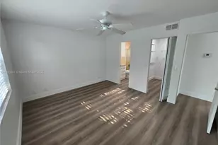 8886 SW 3rd St, Pembroke Pines, FL 33025 - Photo 28