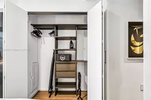 398 NE 5, Miami, FL 33132 - Photo 32