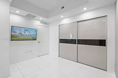 851 NE 1st Ave #1506, Miami, FL 33132 - Photo 18