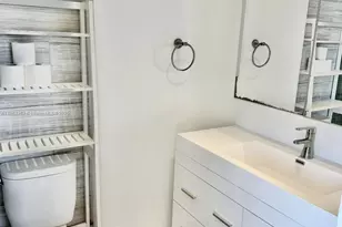 8400 Byron Ave, Miami Beach, FL 33141 - Photo 12