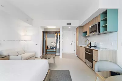 159 NE 6th St #3806, Miami, FL 33132 - Photo 4