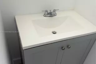 1100 NE 1st Ct, Hallandale Beach, FL 33009 - Photo 14