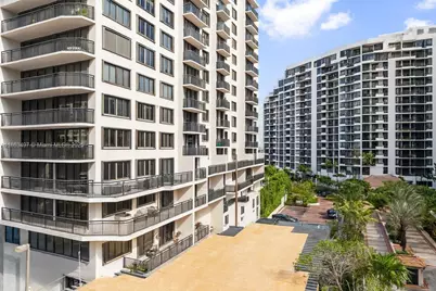 540 Brickell Key Dr #815, Miami, FL 33131 - Photo 26