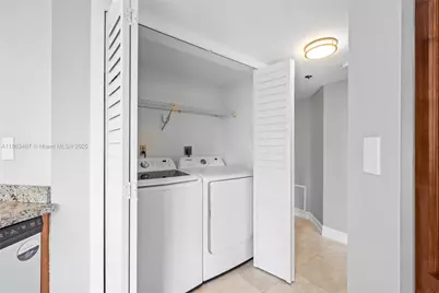 540 Brickell Key Dr #815, Miami, FL 33131 - Photo 12