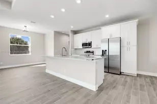 533 David Cir, Labelle, FL 33935 - Photo 8