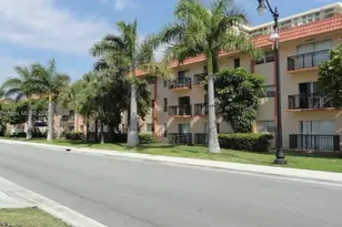 251 172nd St, Sunny Isles Beach, FL 33160 - Photo 22