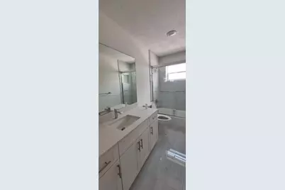 8436 Southampton Dr, Miramar, FL 33025 - Photo 30