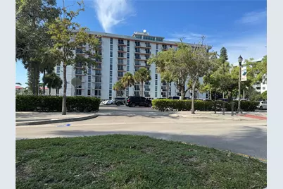 2075 NE 164th St #105, North Miami Beach, FL 33162 - Photo 26