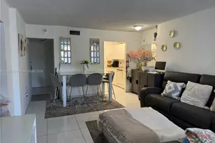 2075 NE 164th St, North Miami Beach, FL 33162 - Photo 6