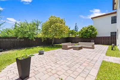 9974 NW 86th Ter, Doral, FL 33178 - Photo 22