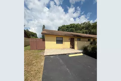 4403 NW 4th Ave #4403, Deerfield Beach, FL 33064 - Photo 2