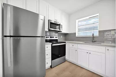 1301 N 12th Ct #3B, Hollywood, FL 33019 - Photo 8