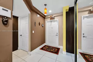 20839 NW 4 St, Pembroke Pines, FL 33029 - Photo 2