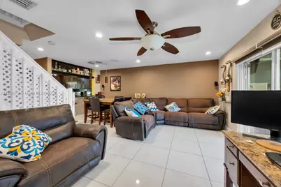 20839 NW 4th St, Pembroke Pines, FL 33029 - Photo 6