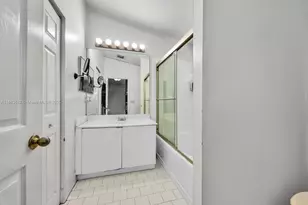 20839 NW 4 St, Pembroke Pines, FL 33029 - Photo 8