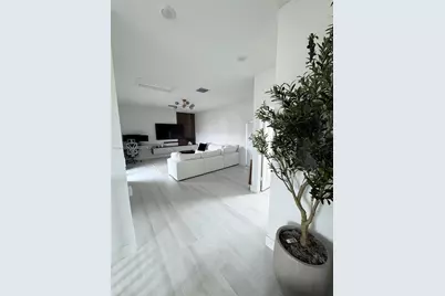 4867 NW 84th Ave, Doral, FL 33166 - Photo 16