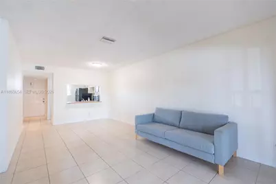 721 NW 103rd Ter #202, Pembroke Pines, FL 33026 - Photo 6