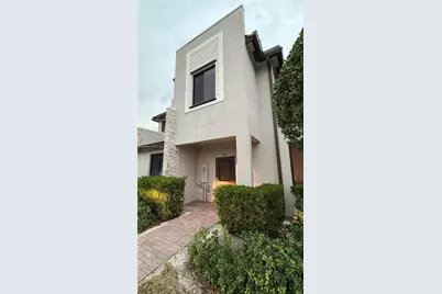 947 NE 211th St #947, Miami, FL 33179 - Photo 2