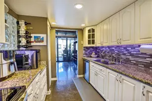 1530 W Golfview Dr, Pembroke Pines, FL 33026 - Photo 18