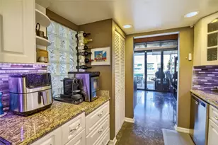 1530 W Golfview Dr, Pembroke Pines, FL 33026 - Photo 20