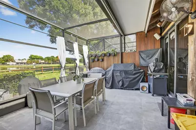 1530 W Golfview Dr, Pembroke Pines, FL 33026 - Photo 36