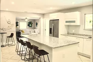 1301 NE 42nd St, Oakland Park, FL 33334 - Photo 10