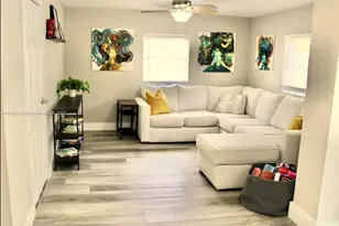 1301 NE 42nd St, Oakland Park, FL 33334 - Photo 12