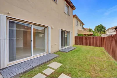 4417 NW 113th Pl #4417, Doral, FL 33178 - Photo 6