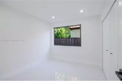 7045 SW 83rd Pl, Miami, FL 33143 - Photo 14