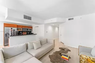 244 Biscayne Blvd, Miami, FL 33132 - Photo 6